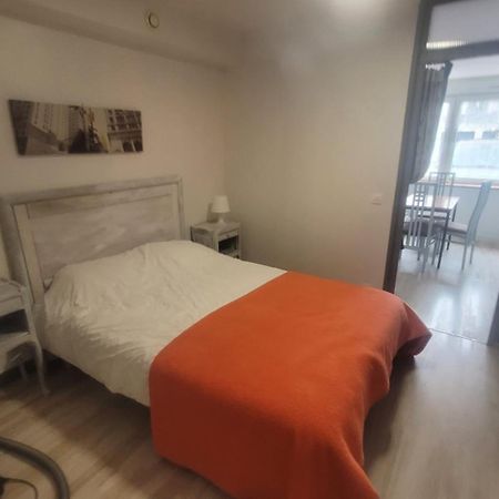 Charmant Appartement Charency-Vezin Exteriör bild